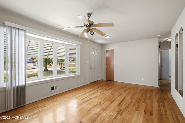 15 Tamarack Drive, Manalapan, NJ 07726
