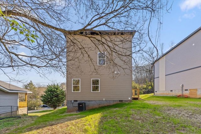 3903 Meadow Lane, Chattanooga, TN 37406