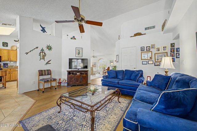 5643 E ANGELA Drive, Scottsdale, AZ 85254