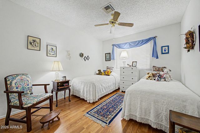 5643 E ANGELA Drive, Scottsdale, AZ 85254