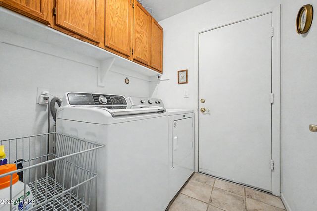 5643 E ANGELA Drive, Scottsdale, AZ 85254