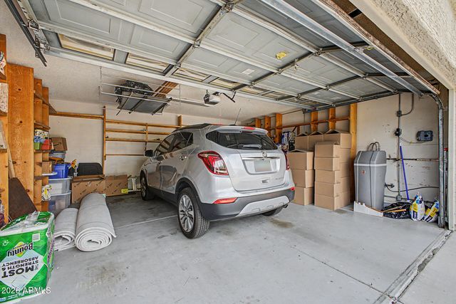 5643 E ANGELA Drive, Scottsdale, AZ 85254