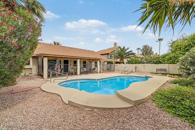 5643 E ANGELA Drive, Scottsdale, AZ 85254