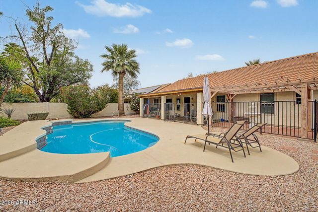 5643 E ANGELA Drive, Scottsdale, AZ 85254