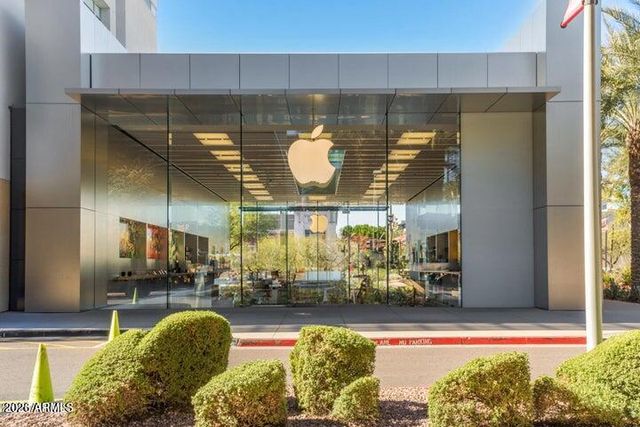 5643 E ANGELA Drive, Scottsdale, AZ 85254