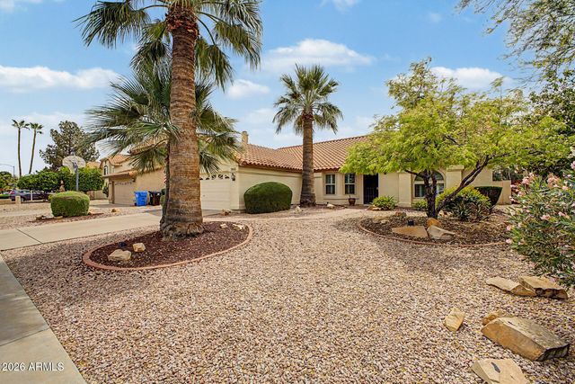 5643 E ANGELA Drive, Scottsdale, AZ 85254