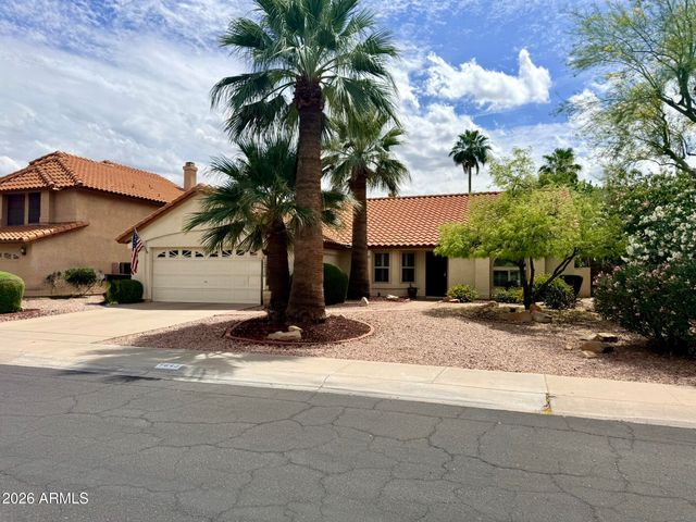 5643 E ANGELA Drive, Scottsdale, AZ 85254