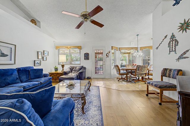 5643 E ANGELA Drive, Scottsdale, AZ 85254