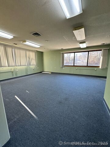 325 Chamberlain Highway 8, Meriden, CT 06451