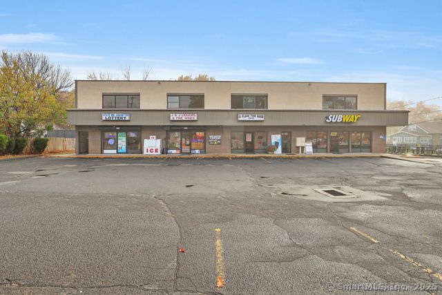 325 Chamberlain Highway 8, Meriden, CT 06451