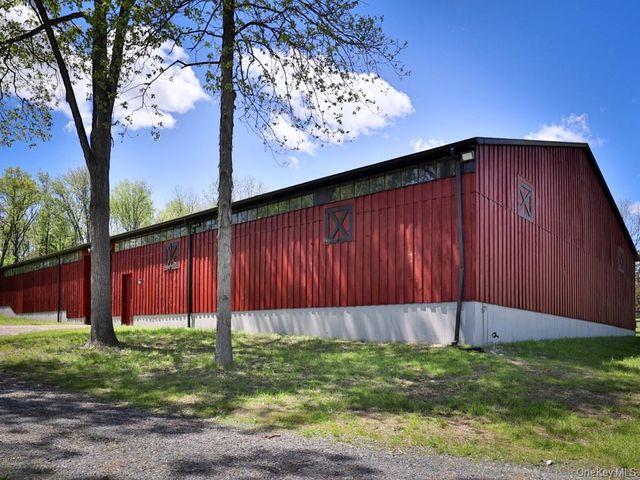16 Almond Tree Lane, Warwick, NY 10990