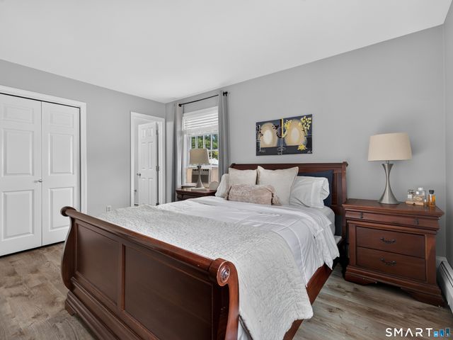 25 Penny Lane, New London, CT 06320