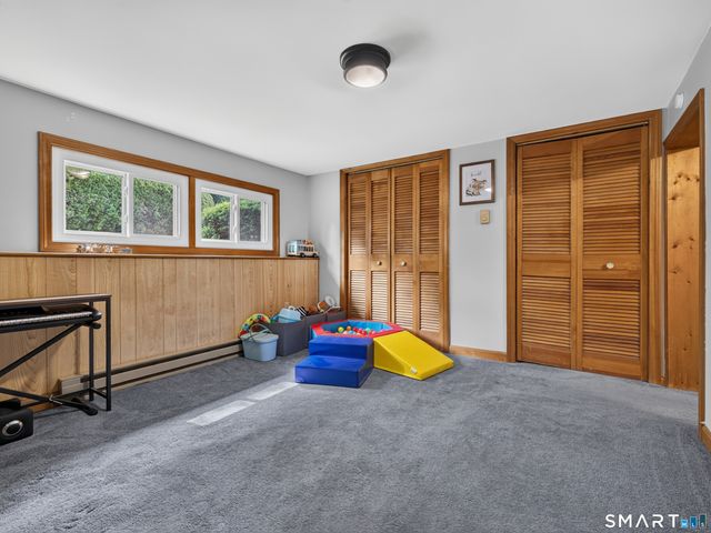 25 Penny Lane, New London, CT 06320