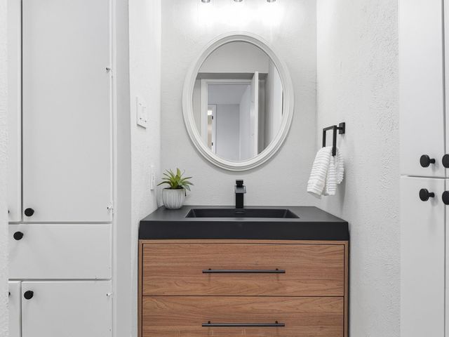 2243 W Alabama Street 10, Houston, TX 77098