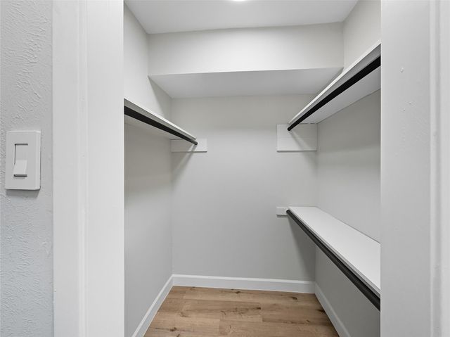 2243 W Alabama Street 10, Houston, TX 77098