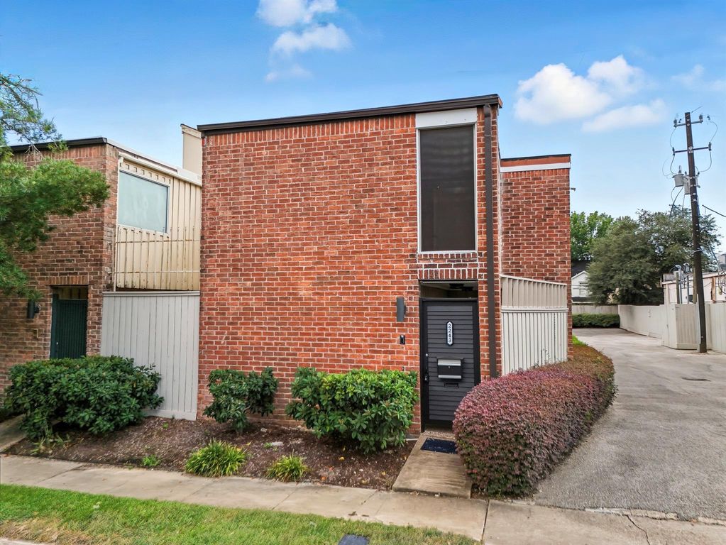 2243 W Alabama Street 10, Houston, TX 77098
