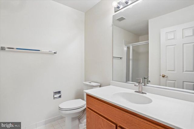 8912 BARROWGATE CT, Potomac, MD 20854