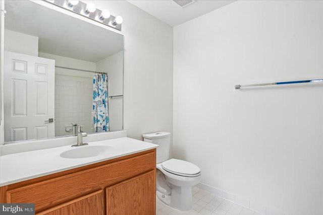 8912 BARROWGATE CT, Potomac, MD 20854