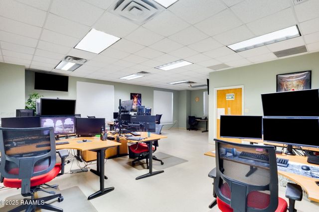 218 E Bridge Street, Breaux Bridge, LA 70517