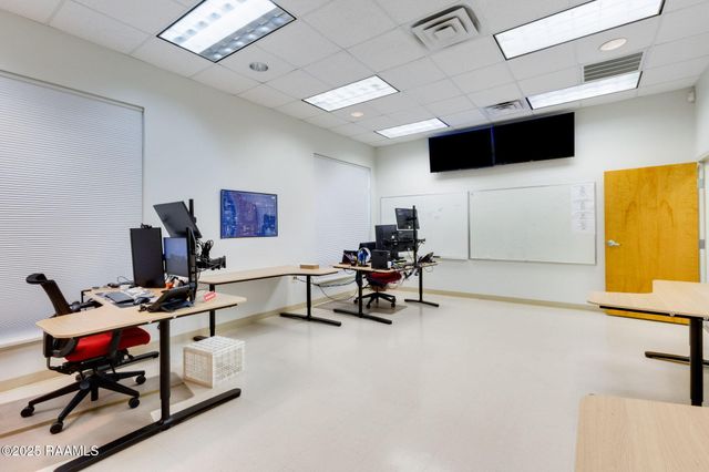 218 E Bridge Street, Breaux Bridge, LA 70517