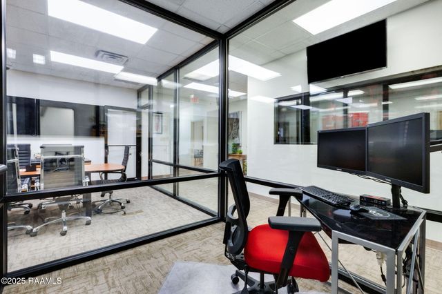 218 E Bridge Street, Breaux Bridge, LA 70517