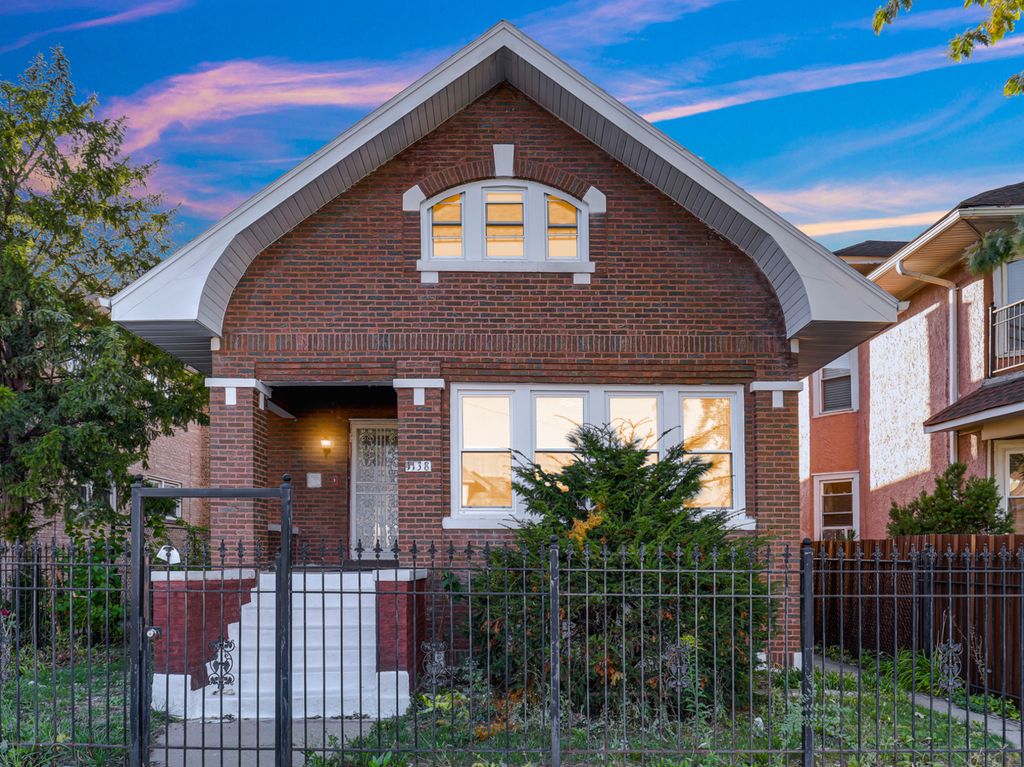 1138 N Central Avenue, Chicago, IL 60651