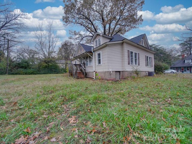 126 E Division Avenue, Salisbury, NC 28144