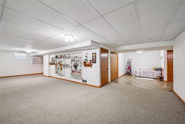 405 D Avenue, Atkins, IA 52206