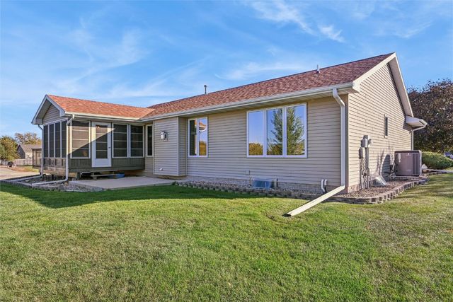 405 D Avenue, Atkins, IA 52206