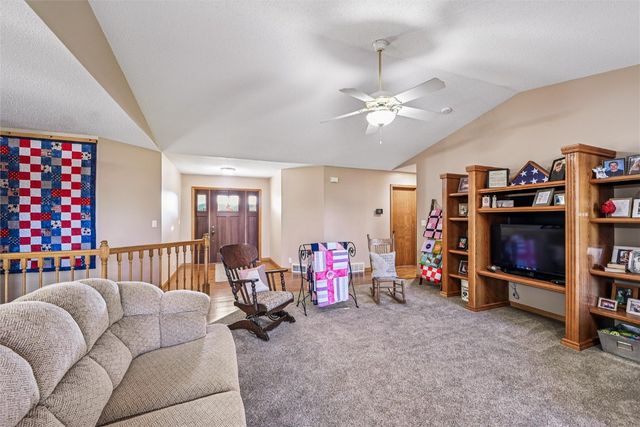 405 D Avenue, Atkins, IA 52206