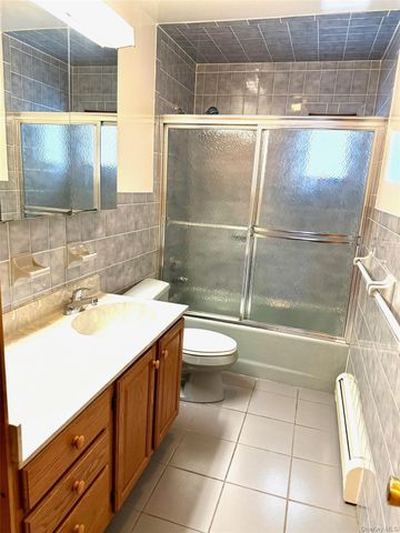 12 S Buckhout Street 1, Irvington, NY 10533