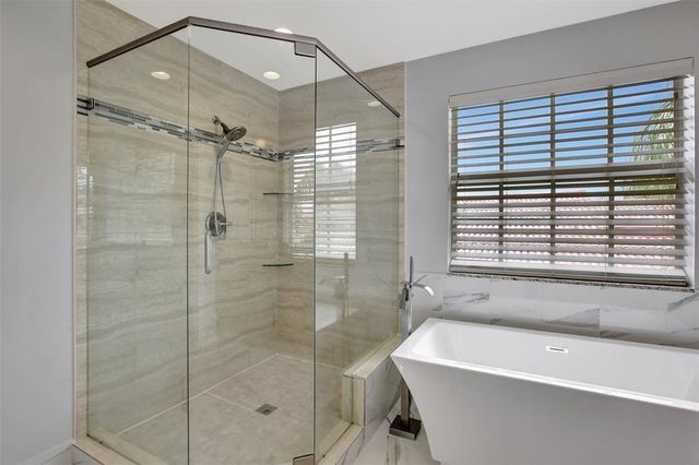 2355 NW 138th Dr, Sunrise, FL 33323