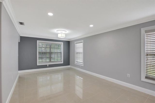 2355 NW 138th Dr, Sunrise, FL 33323