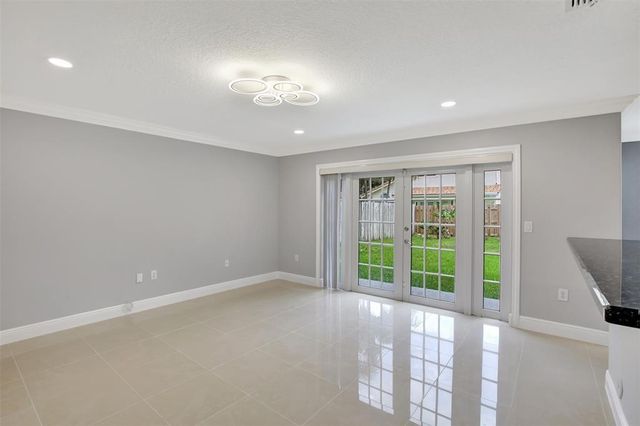 2355 NW 138th Dr, Sunrise, FL 33323