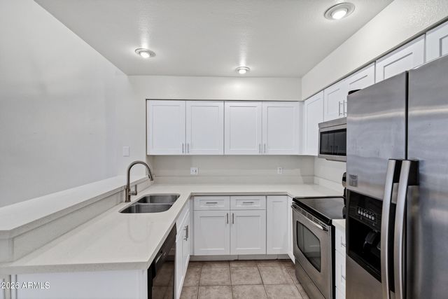 1717 E UNION HILLS Drive 1073, Phoenix, AZ 85024