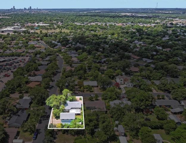 1500 Villanova DR, Austin, TX 78757