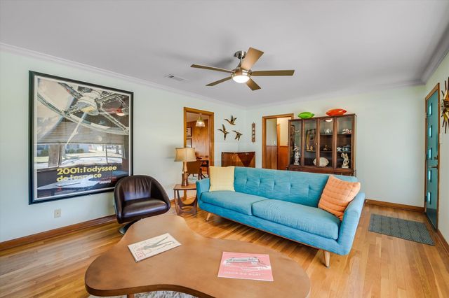 1500 Villanova DR, Austin, TX 78757