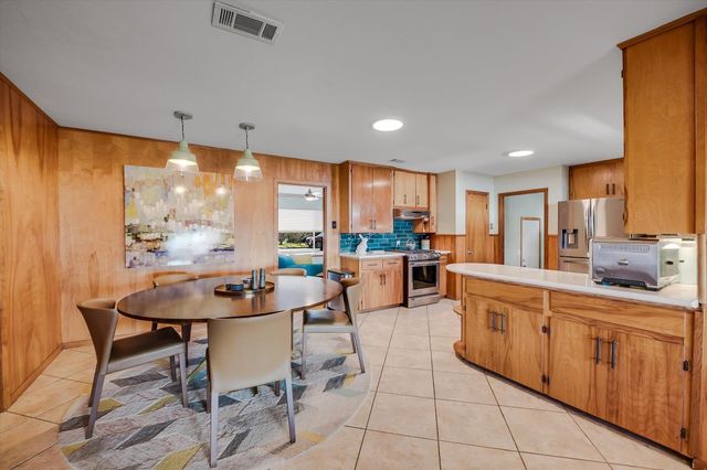 1500 Villanova DR, Austin, TX 78757
