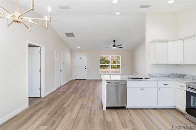 2980 W Camilo Drive, Citrus Springs, FL 34434