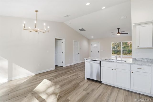 2980 W Camilo Drive, Citrus Springs, FL 34434