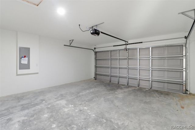 2980 W Camilo Drive, Citrus Springs, FL 34434