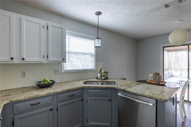 2248 Arbor Forest SW Trail, Marietta, GA 30064