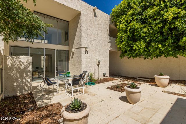 4656 N 40TH Street, Phoenix, AZ 85018