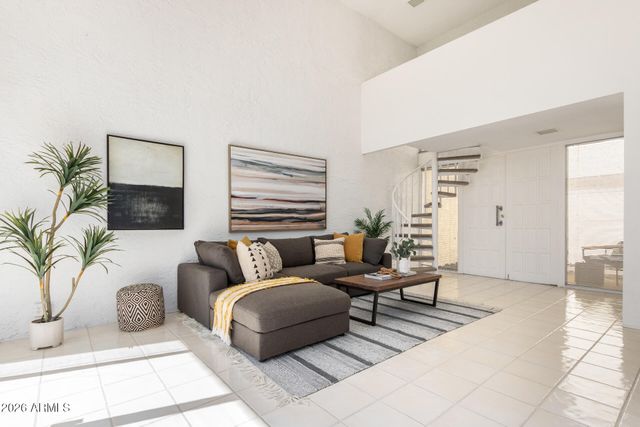 4656 N 40TH Street, Phoenix, AZ 85018