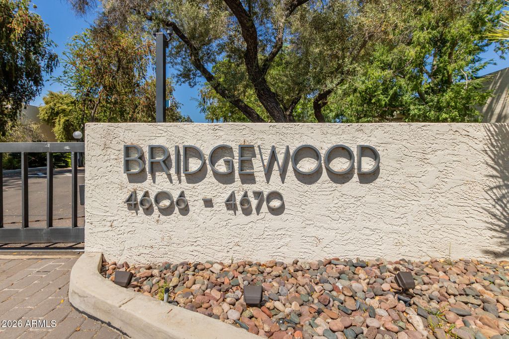 4656 N 40TH Street, Phoenix, AZ 85018