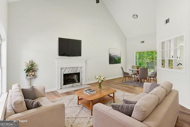 92 Dogwood Lakes Drive, Hampton, GA 30228