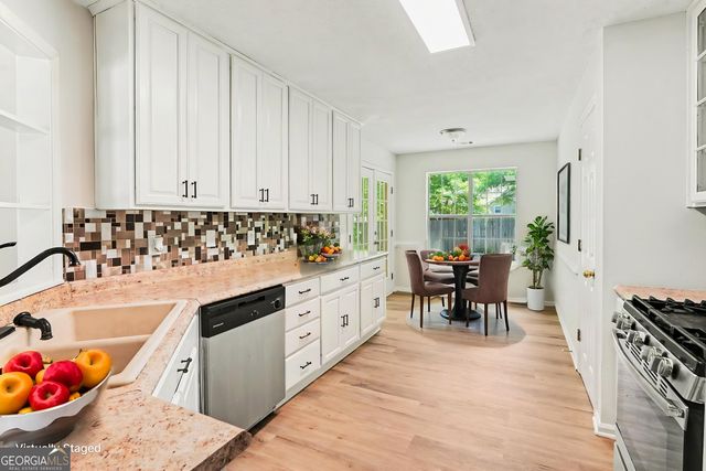 92 Dogwood Lakes Drive, Hampton, GA 30228