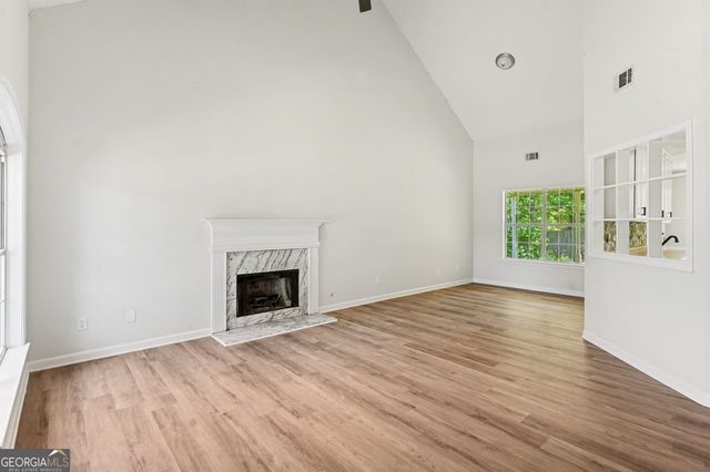 92 Dogwood Lakes Drive, Hampton, GA 30228