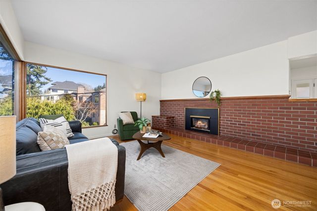 302 S Forest Street, Bellingham, WA 98225