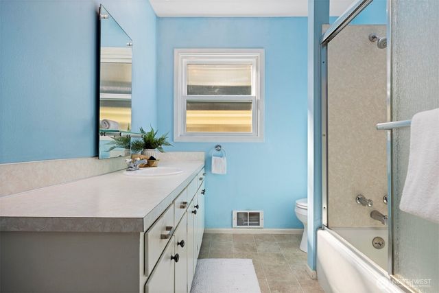 302 S Forest Street, Bellingham, WA 98225